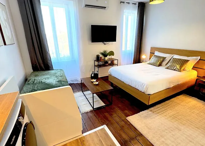 Residence La Ruelle Secrete - 5 Studios -